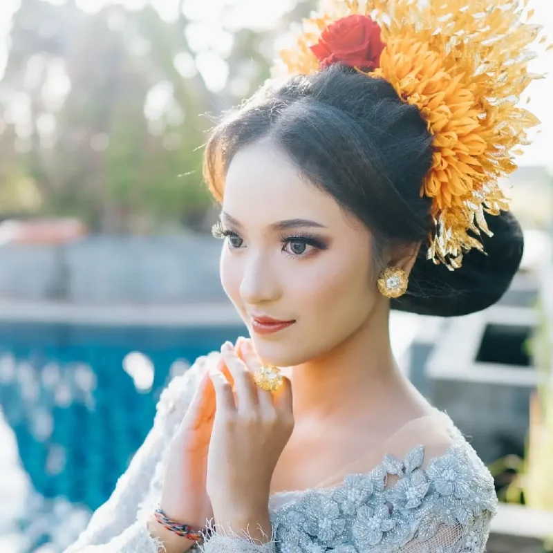 Makeup Wisuda